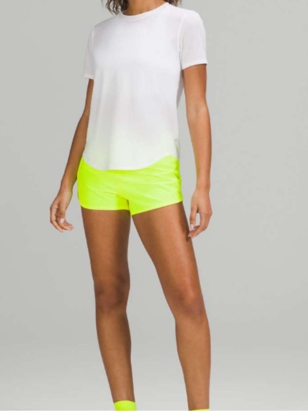 Excellent Lululemon Speed Up high rise Shorts highlighter yellow size 6 2.5” - Picture 4 of 14